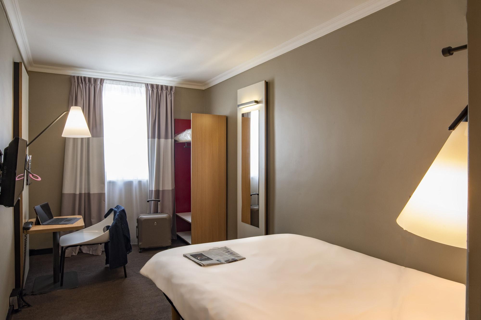 Hotel Ibis Paris Tour Montparnasse 15Eme Zewnętrze zdjęcie